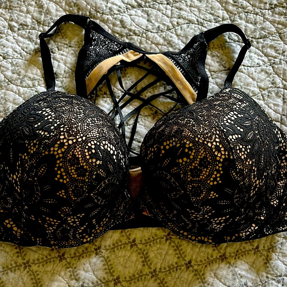 38DD Victoria’s Secret Very Sexy Push Up bra